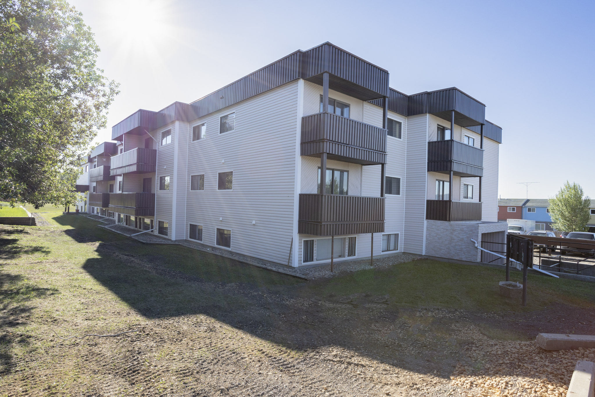 1-2U4A0265-1 Strata Place
