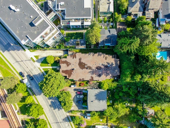 3295 Commercial Drive