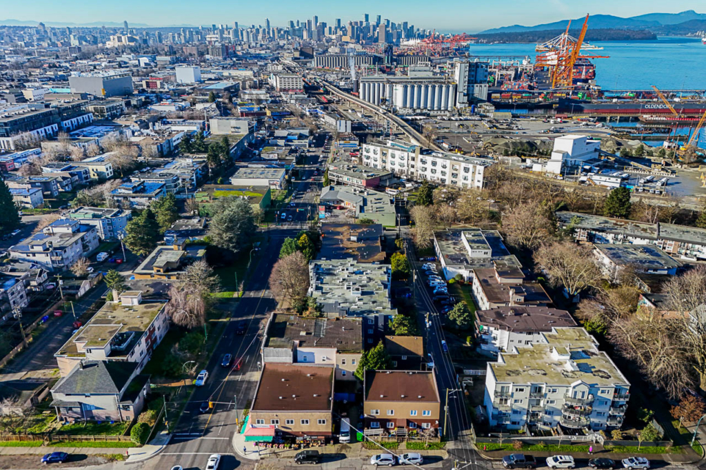 2163 Dundas Street Vancouver-51