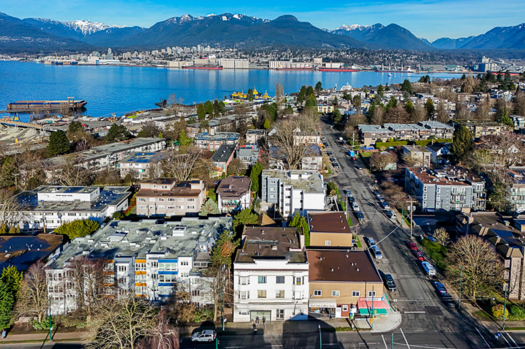 2163 Dundas Street Vancouver-57