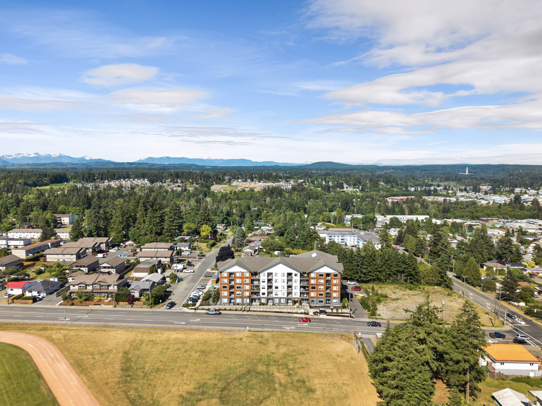 9-DJI_20260522101942_0883_D Oceanview Apartments
