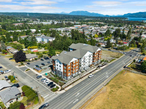Oceanview Apartments exterior – 850 Dogwood Street, Campbell River BC