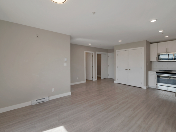 Oceanview Apartments interior – 850 Dogwood Street, Campbell River BC