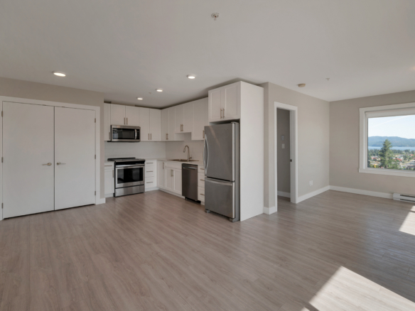 Oceanview Apartments interior – 850 Dogwood Street, Campbell River BC