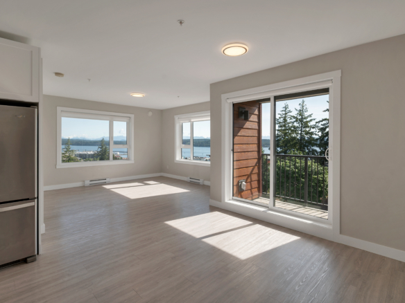 Oceanview Apartments interior – 850 Dogwood Street, Campbell River BC