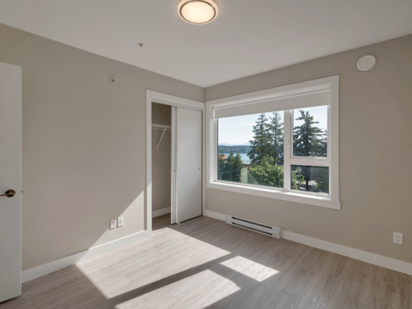 Oceanview Apartments interior – 850 Dogwood Street, Campbell River BC