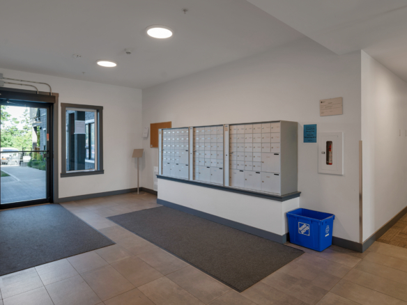 Oceanview Apartments interior – 850 Dogwood Street, Campbell River BC