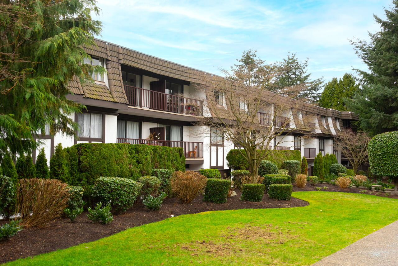 003 Lord Nelson Place Apartments