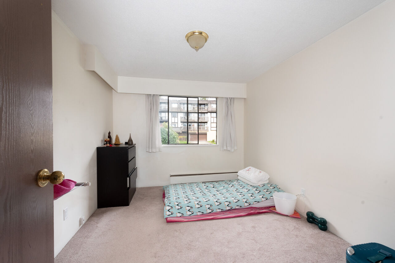 017 Lord Nelson Place Apartments