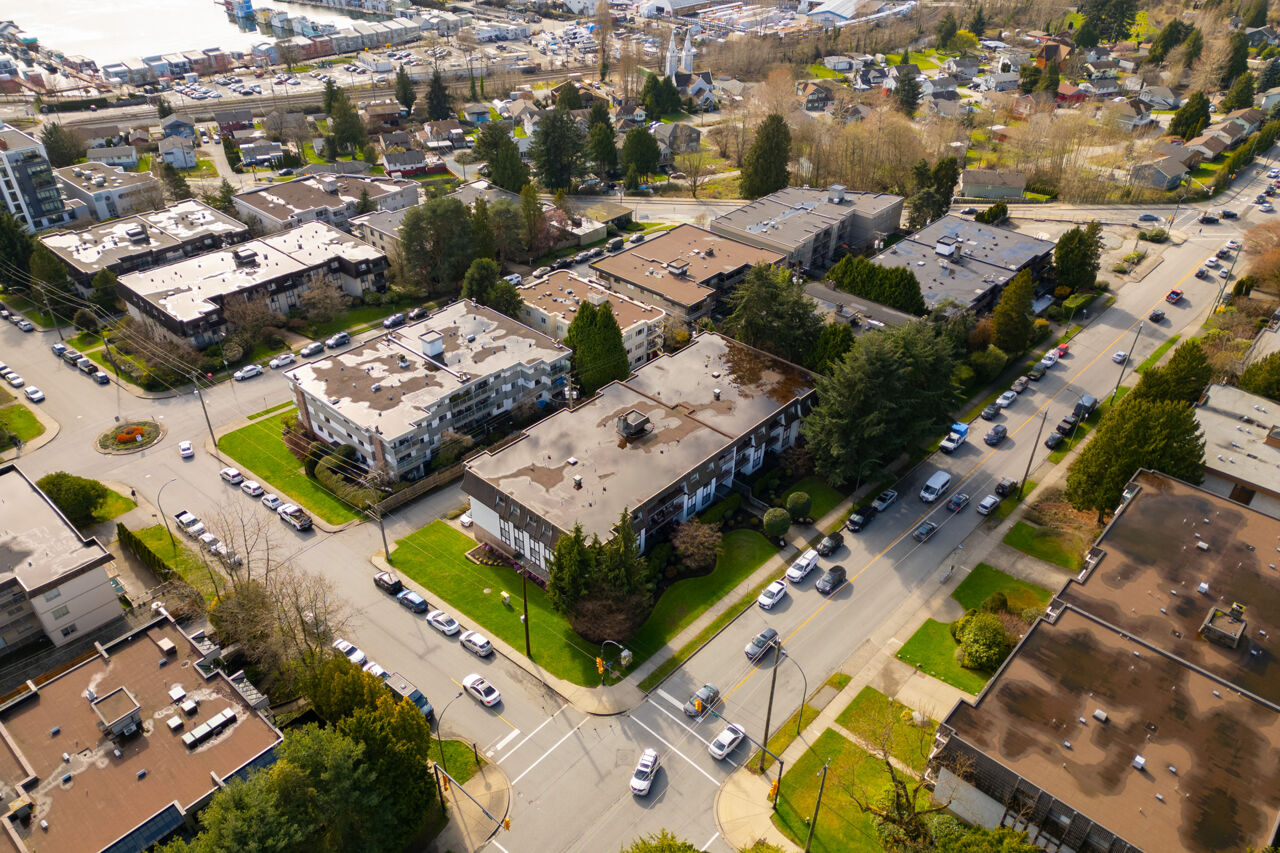 083 Lord Nelson Place Apartments