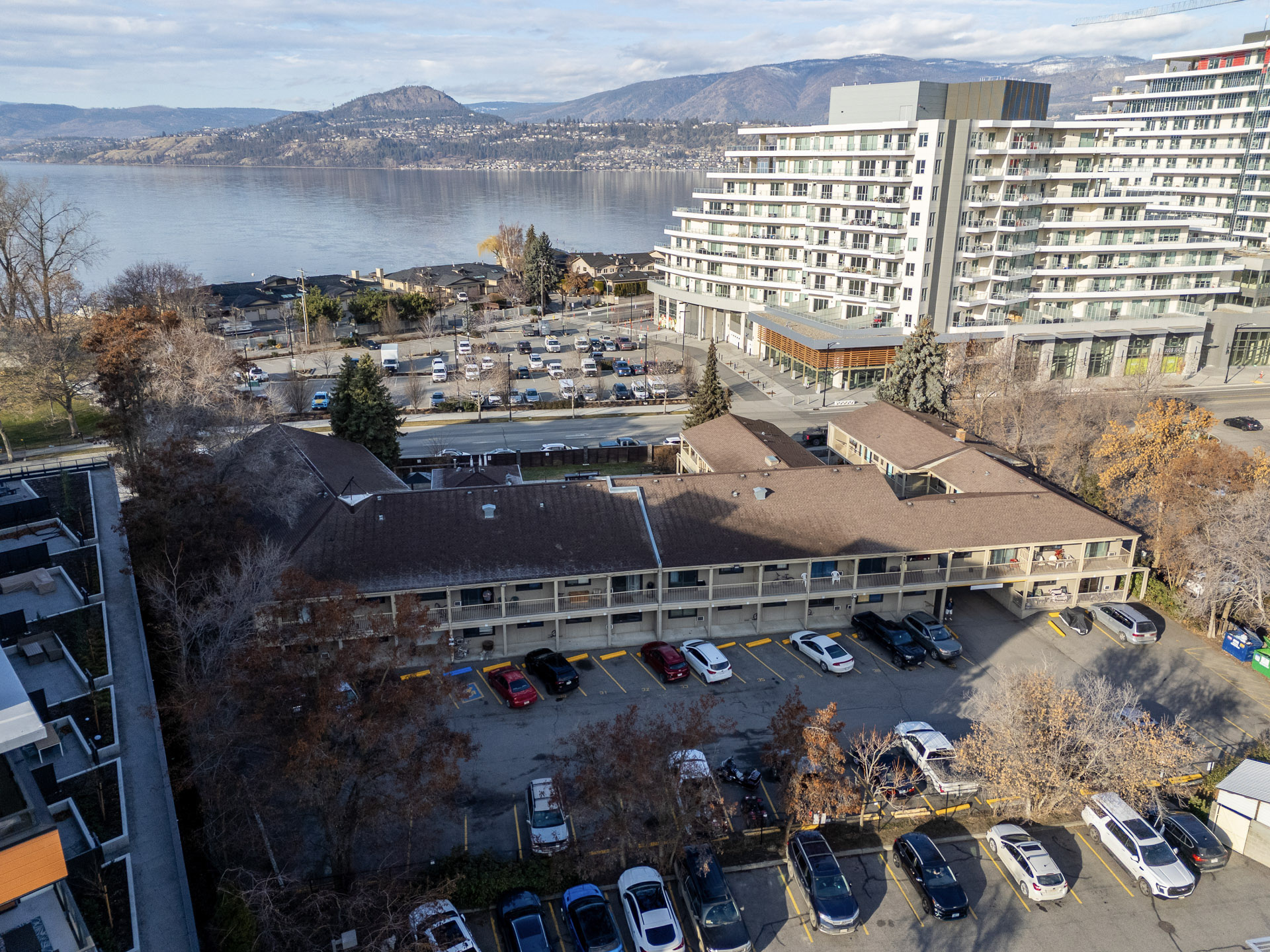 13-3339 Lakeshore Meghan-29 Mission Suites