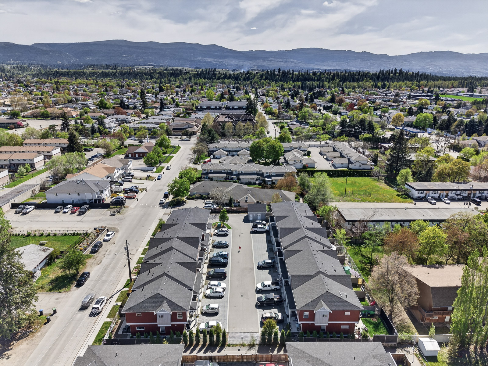 15-DJI_20260422140916_0156_D Larson Place