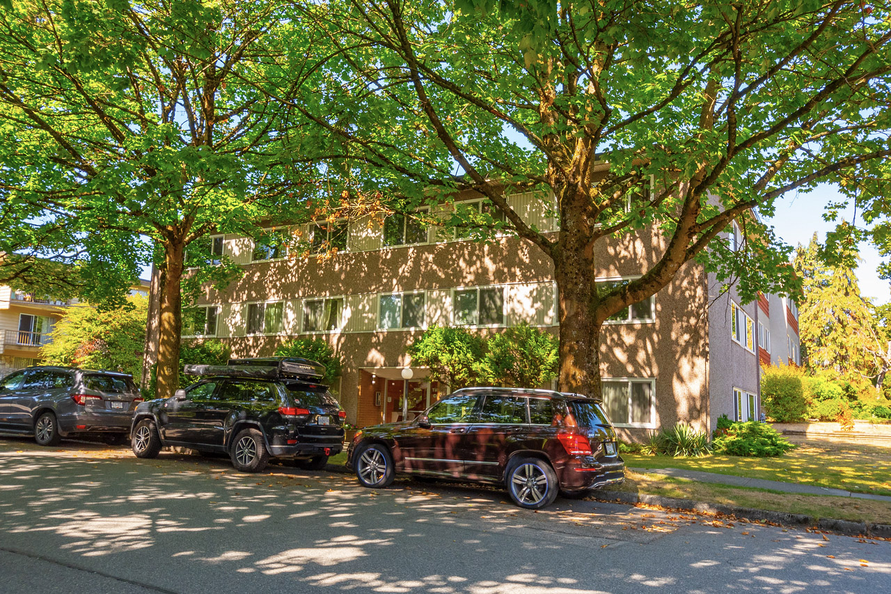 McEvay Blair Multifamily Group - Tiffany Court - 26 008
