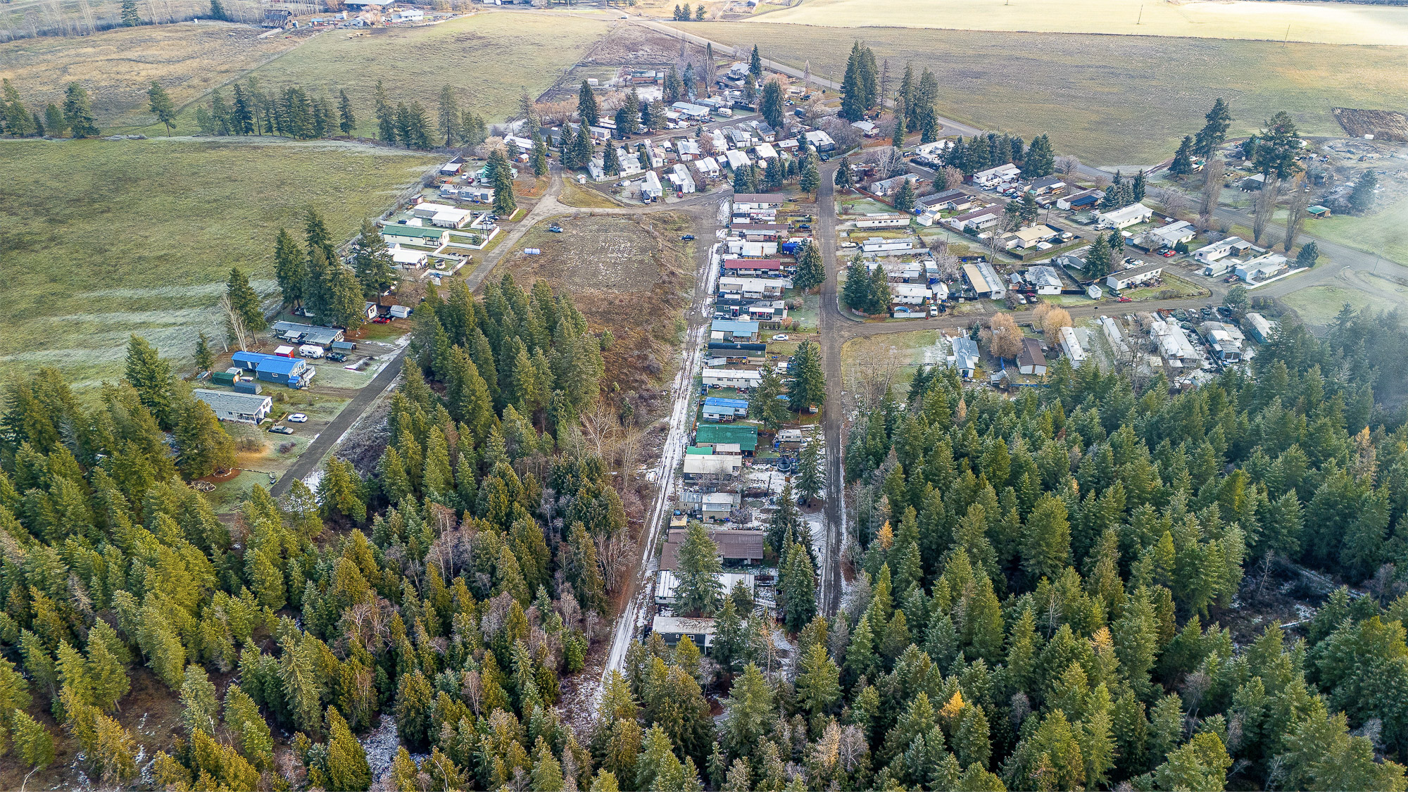 28-DJI_20231123104412_0043_D-HDR Valley View Mobile Home Park