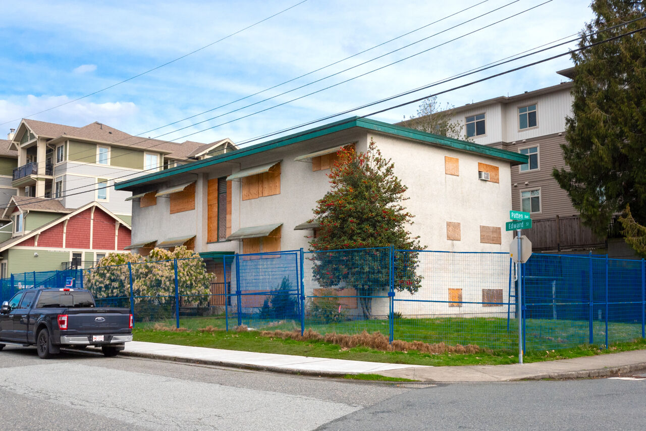 Cedar Court Apartments