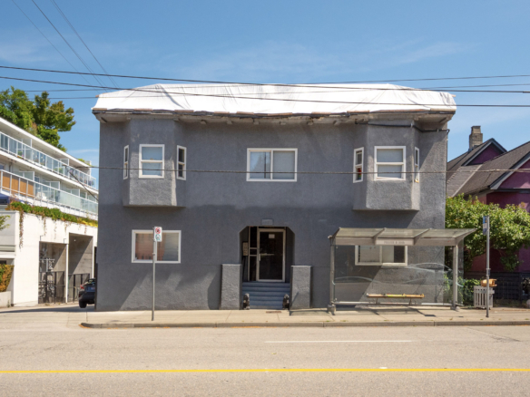 2532 Fraser Street