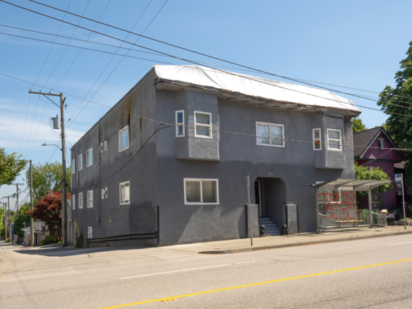 2532 Fraser Street