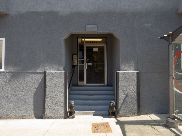 2532 Fraser Street