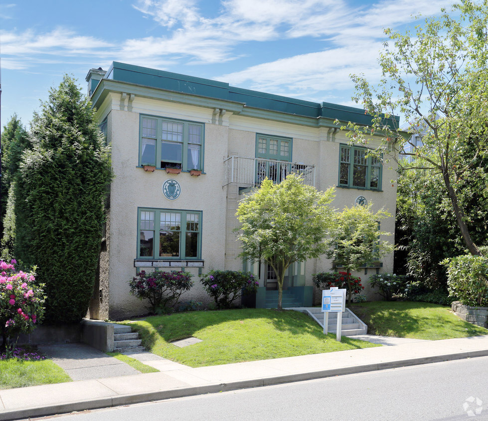 McEvay Blair Multifamily Group - Valencia Apartments - 1 2230 West 3rd
