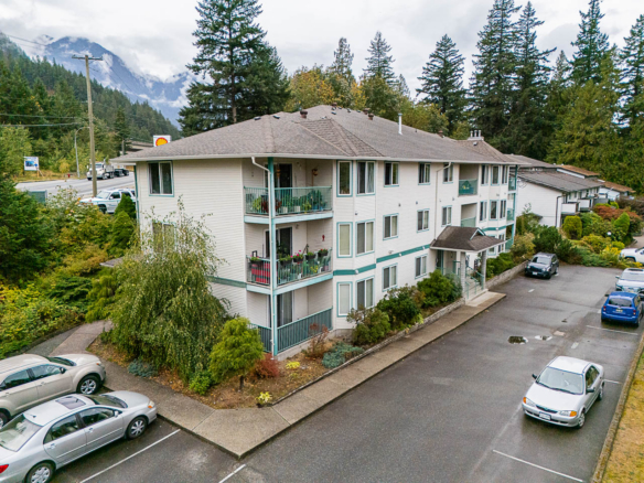  Princeton Heights Apartments